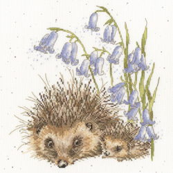 Borduurpakket Hannah Dale - Love And Hedgehugs - Bothy Threads